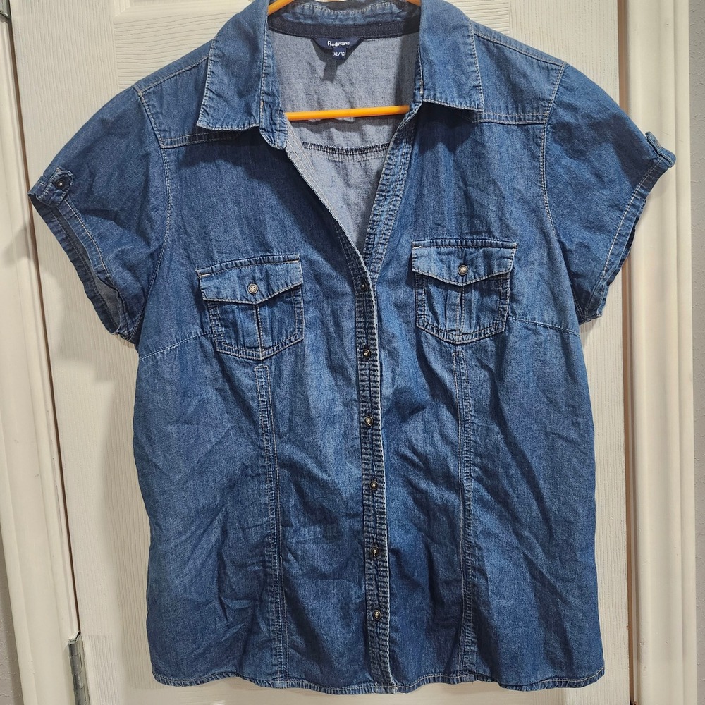Reitmans Womens XL Blue Denim Short Sleeve Button Down Shirt Cotton Pockets